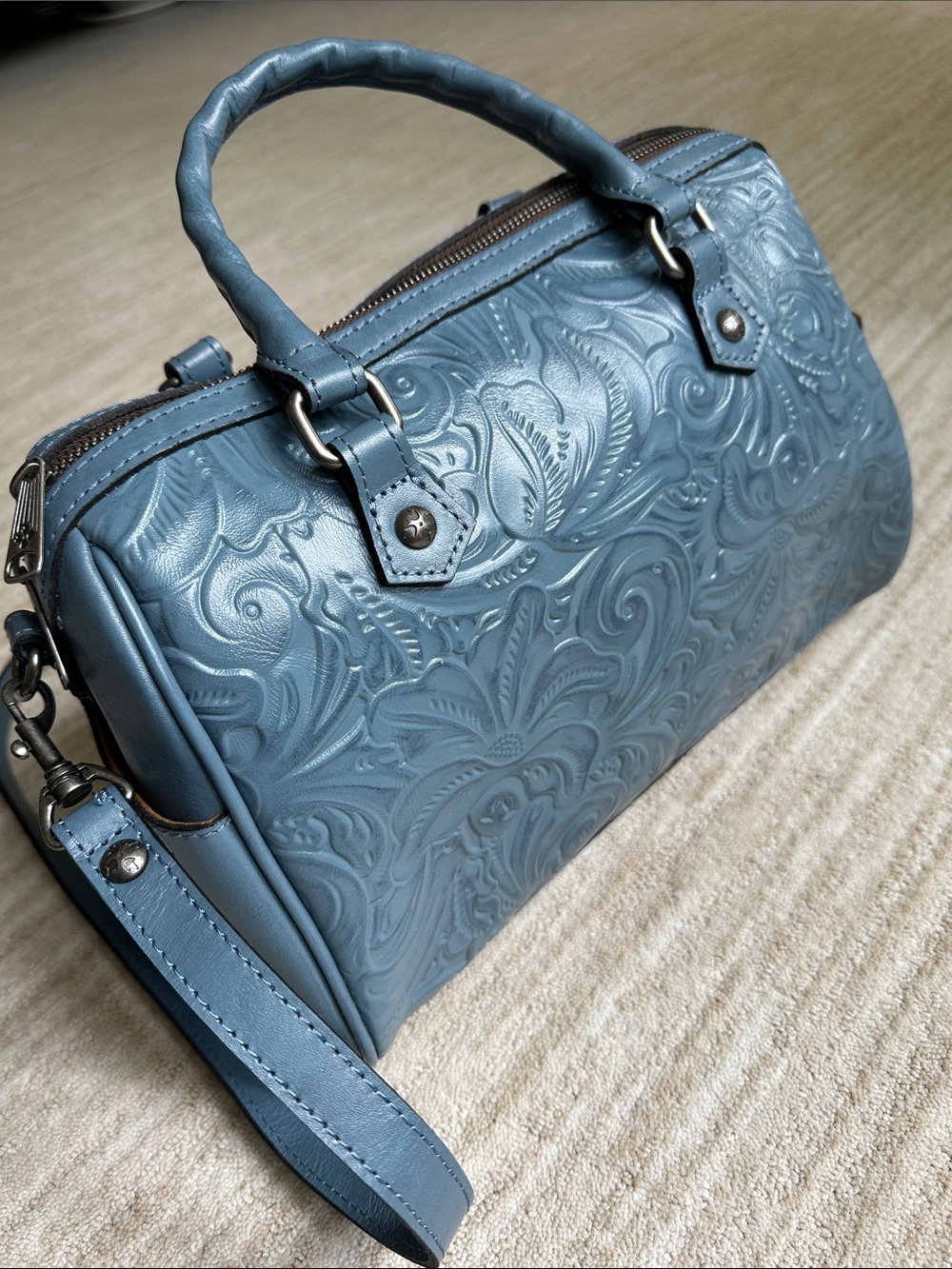 Like New Patricia Nash SKYE Leather HTF Safflower Blue Tooled Embossed Satchel - Picture 3 of 17